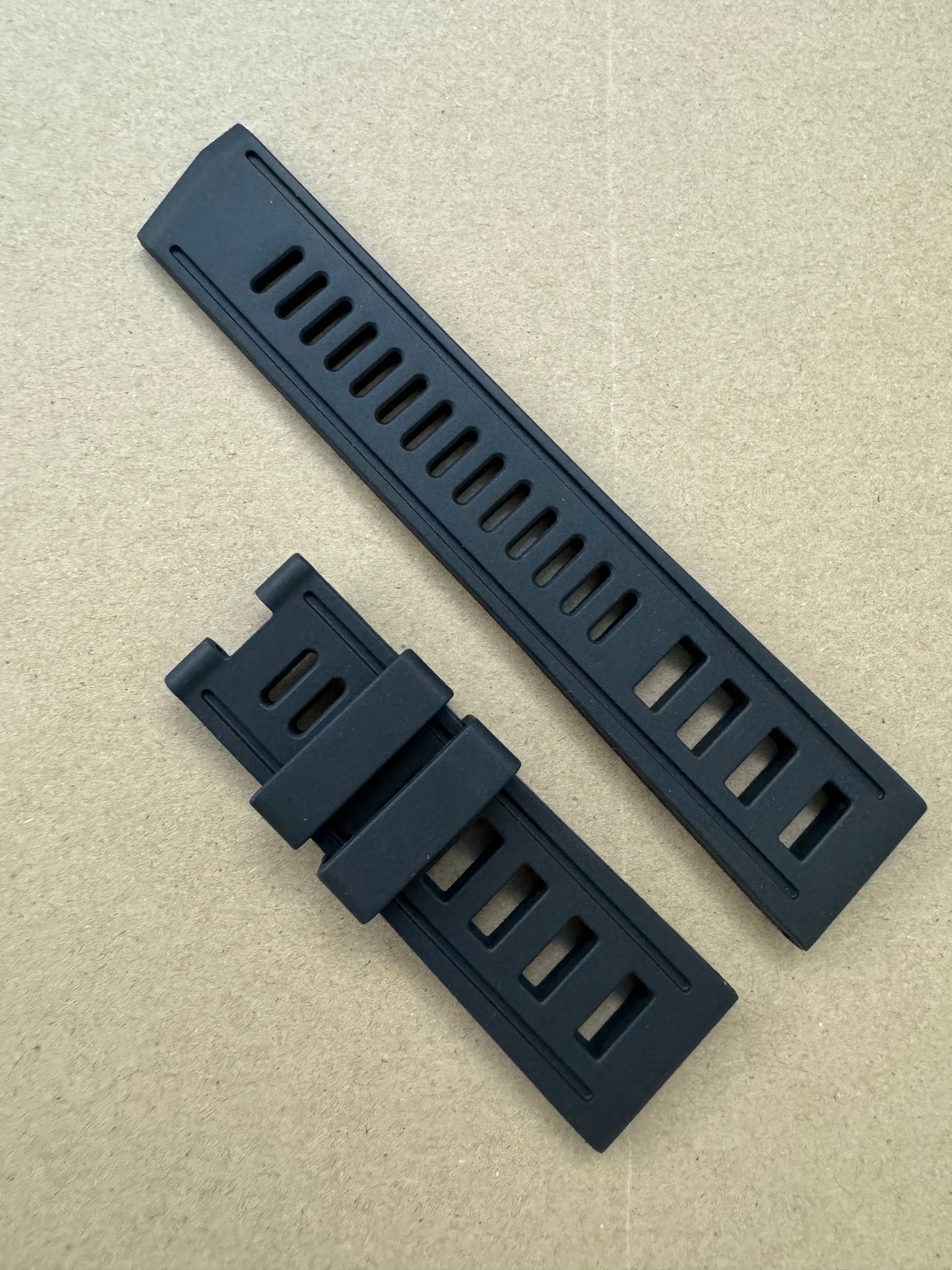 24mm Black Cuda Strap