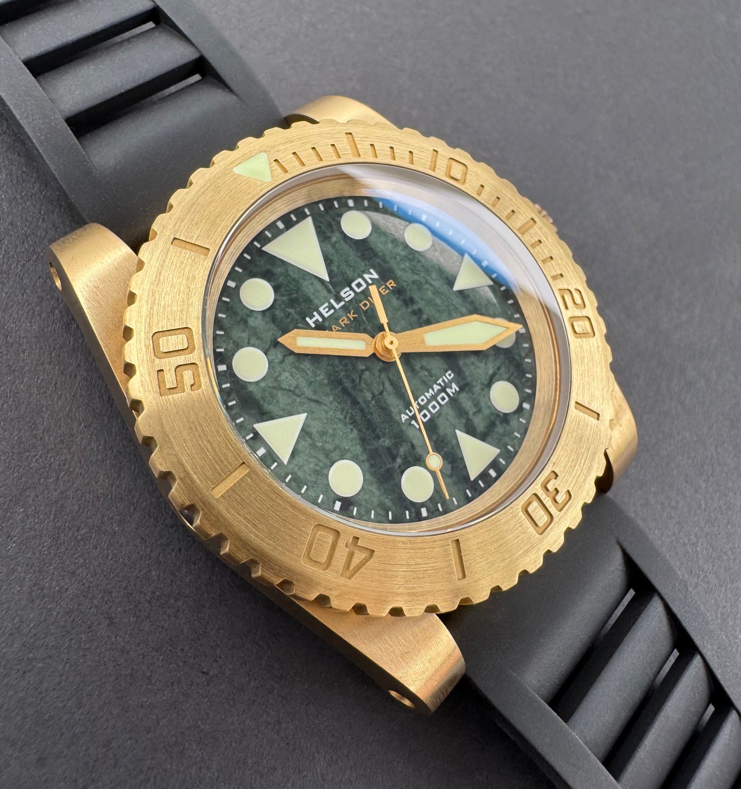 Shark Diver 45 Brass Green Marble